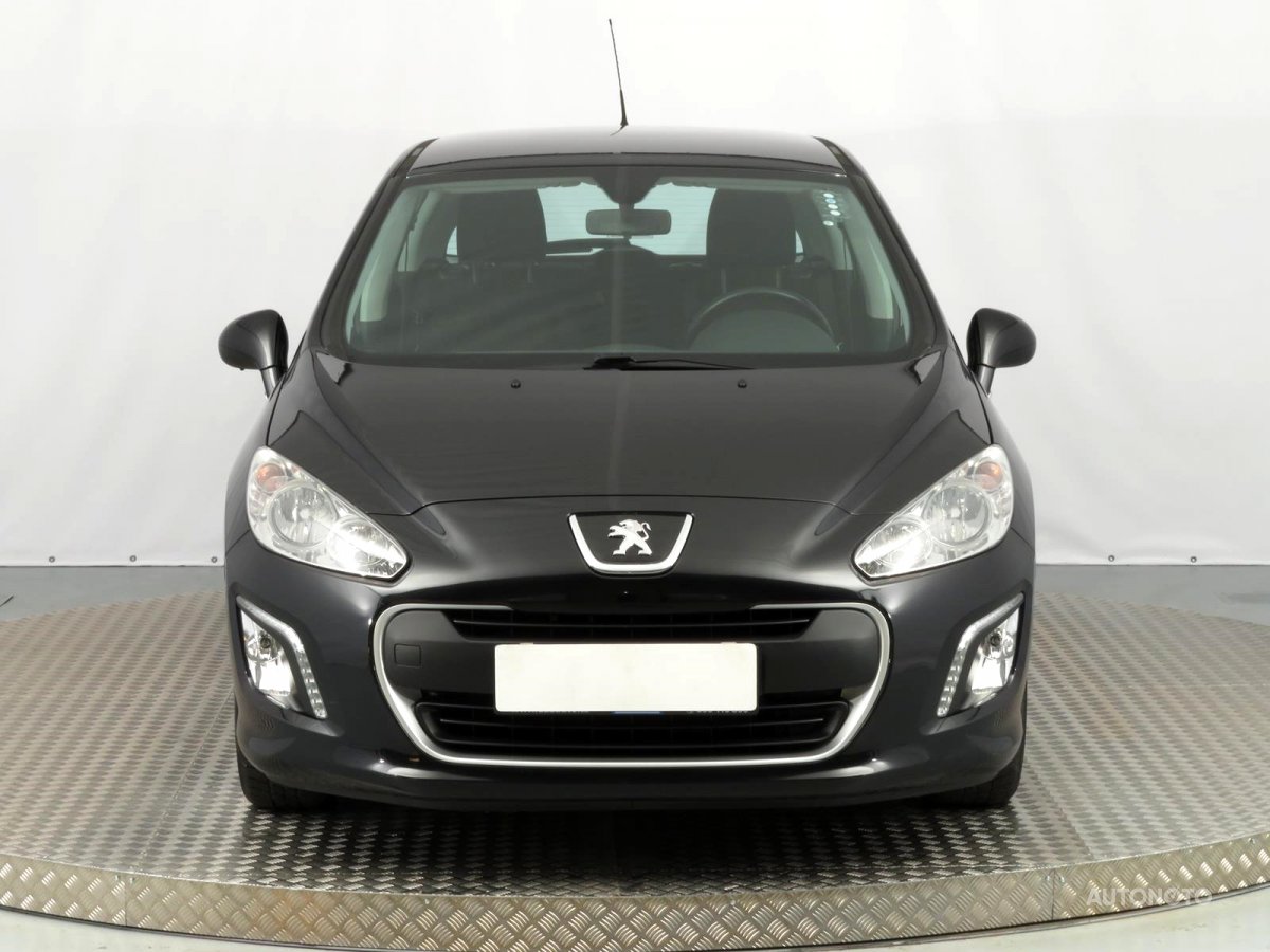 Peugeot 308, 2013 - pohled č. 2