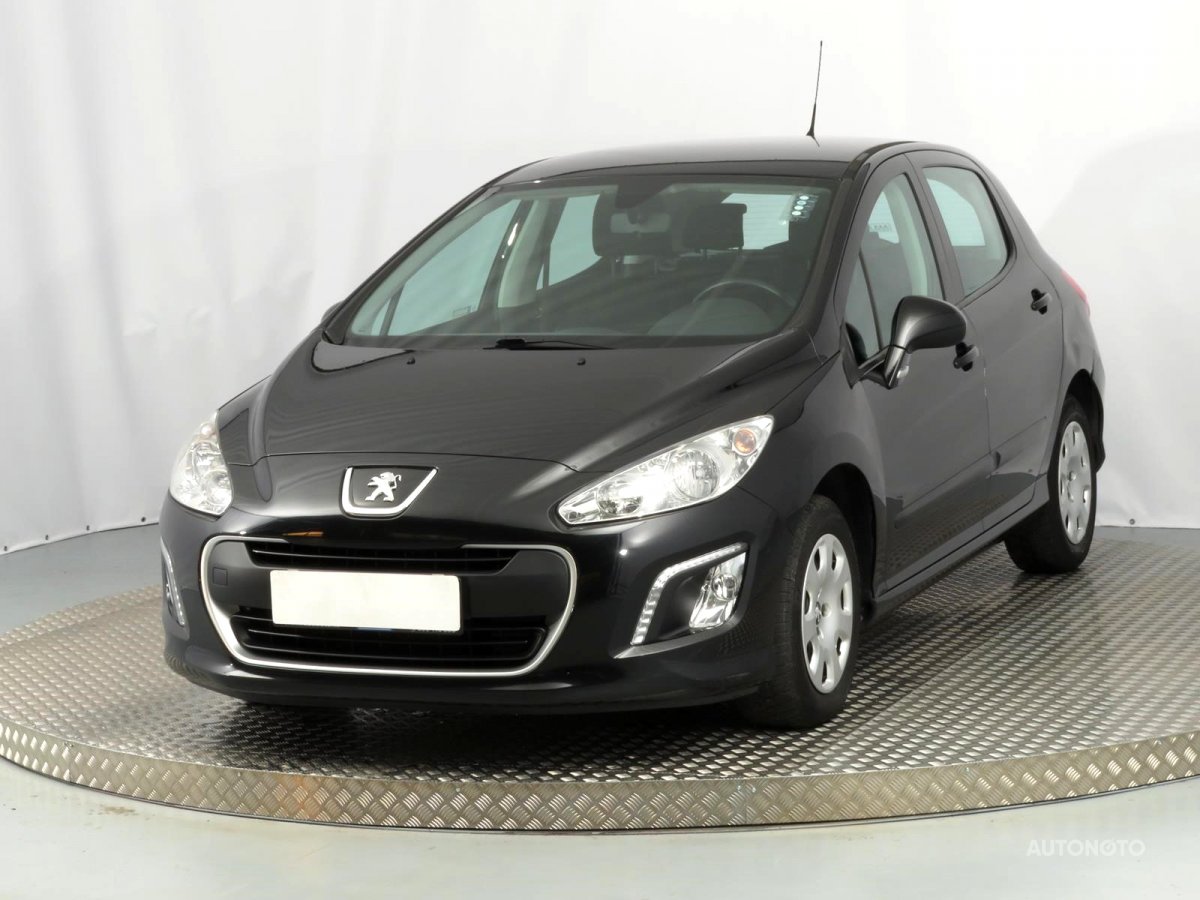 Peugeot 308, 2013 - pohled č. 3