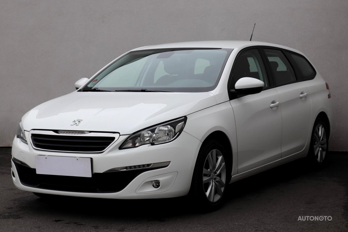 Peugeot 308, 2015 - pohled č. 3