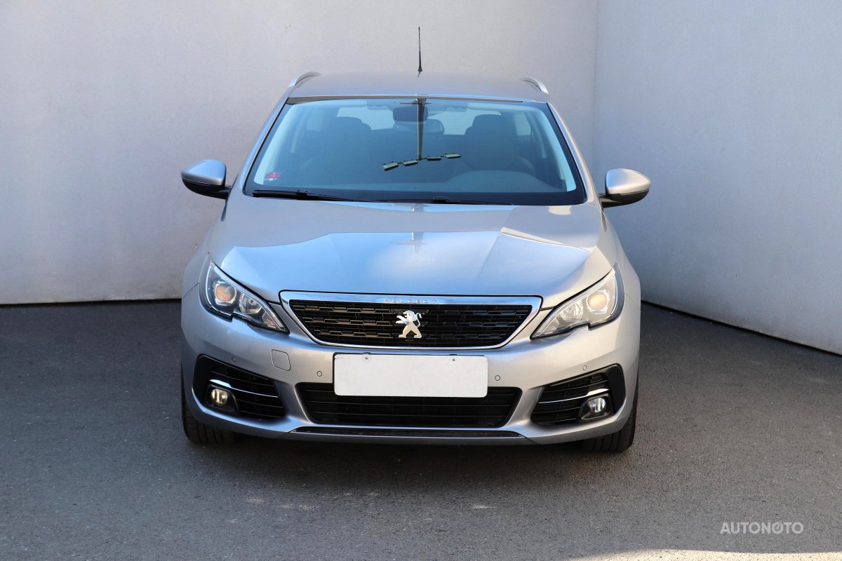 Peugeot 308, 2018 - pohled č. 2
