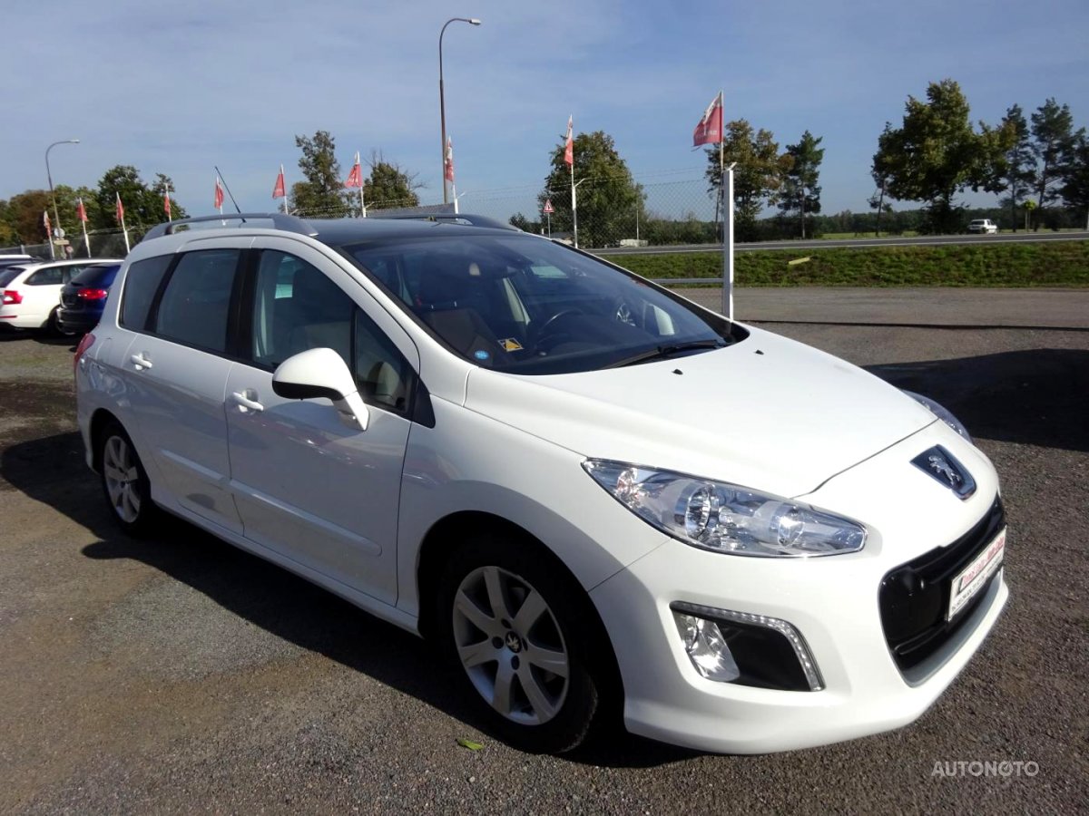 Peugeot 308, 2013 - celkový pohled