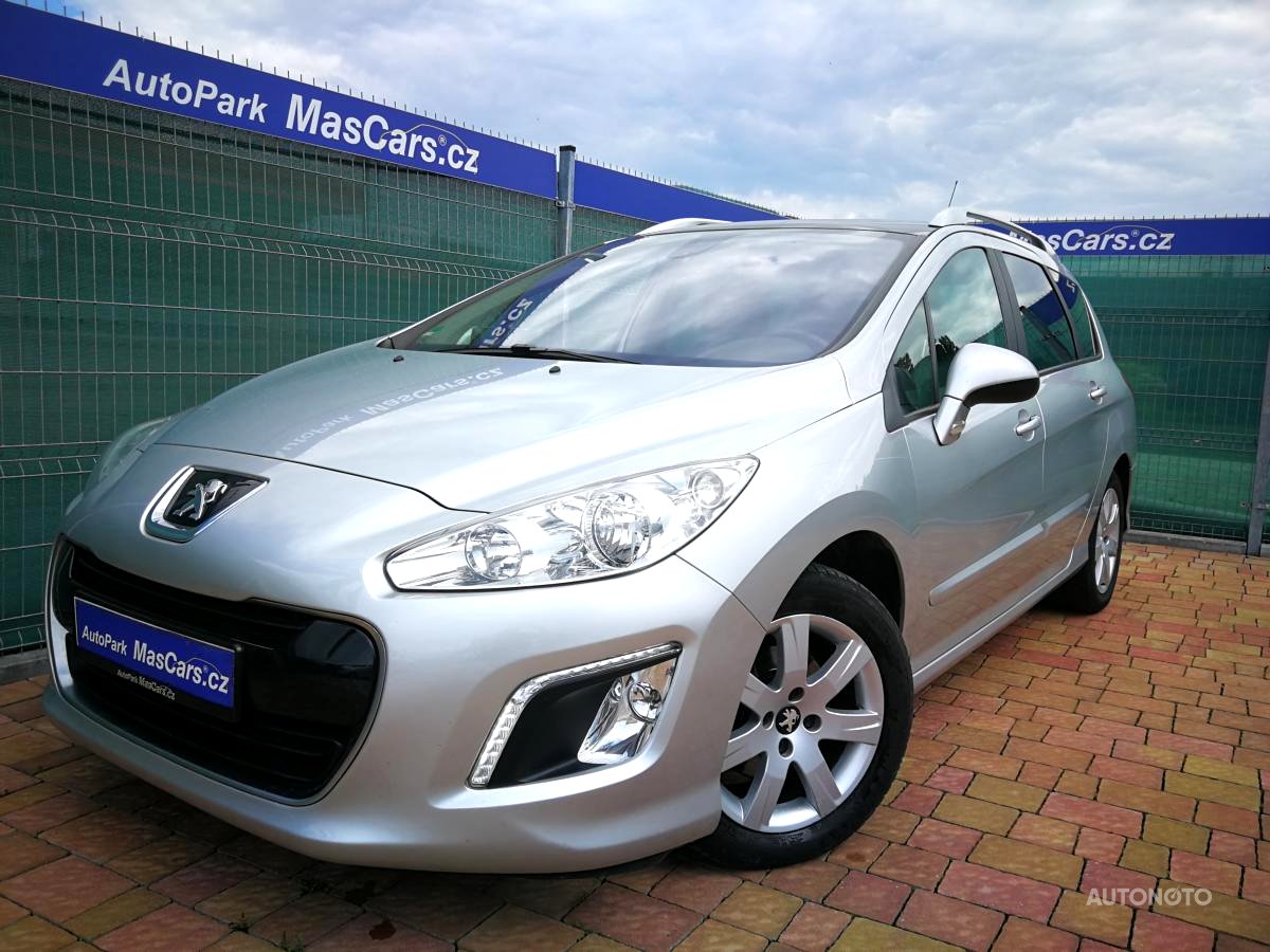 Peugeot 308, 2011 - celkový pohled