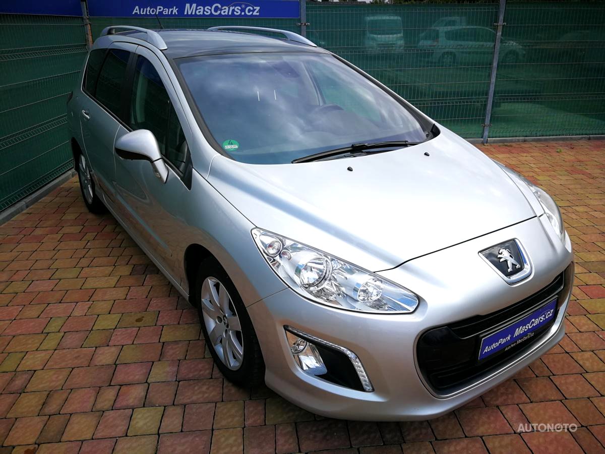 Peugeot 308, 2011 - pohled č. 3