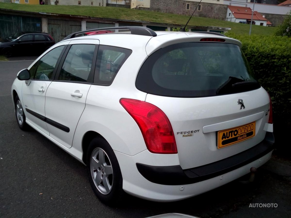 Peugeot 308, 2011 - pohled č. 3