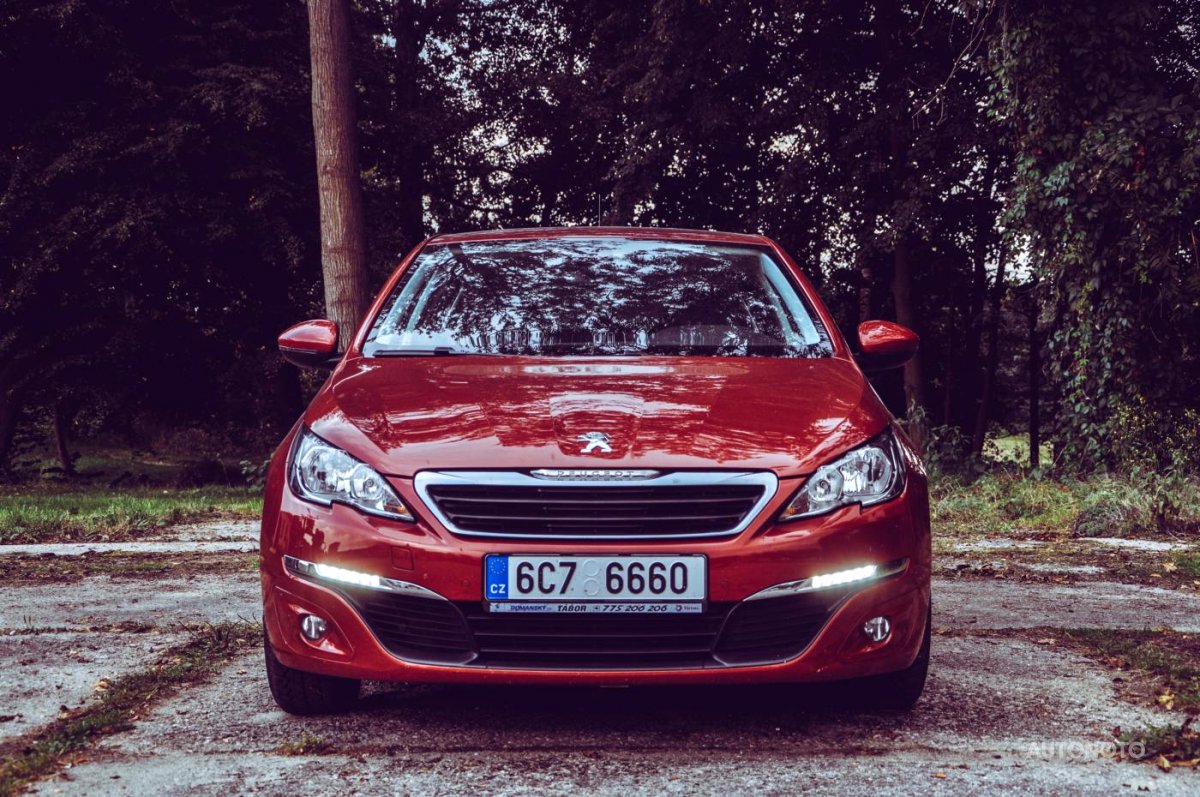 Peugeot 308, 2015 - pohled č. 3