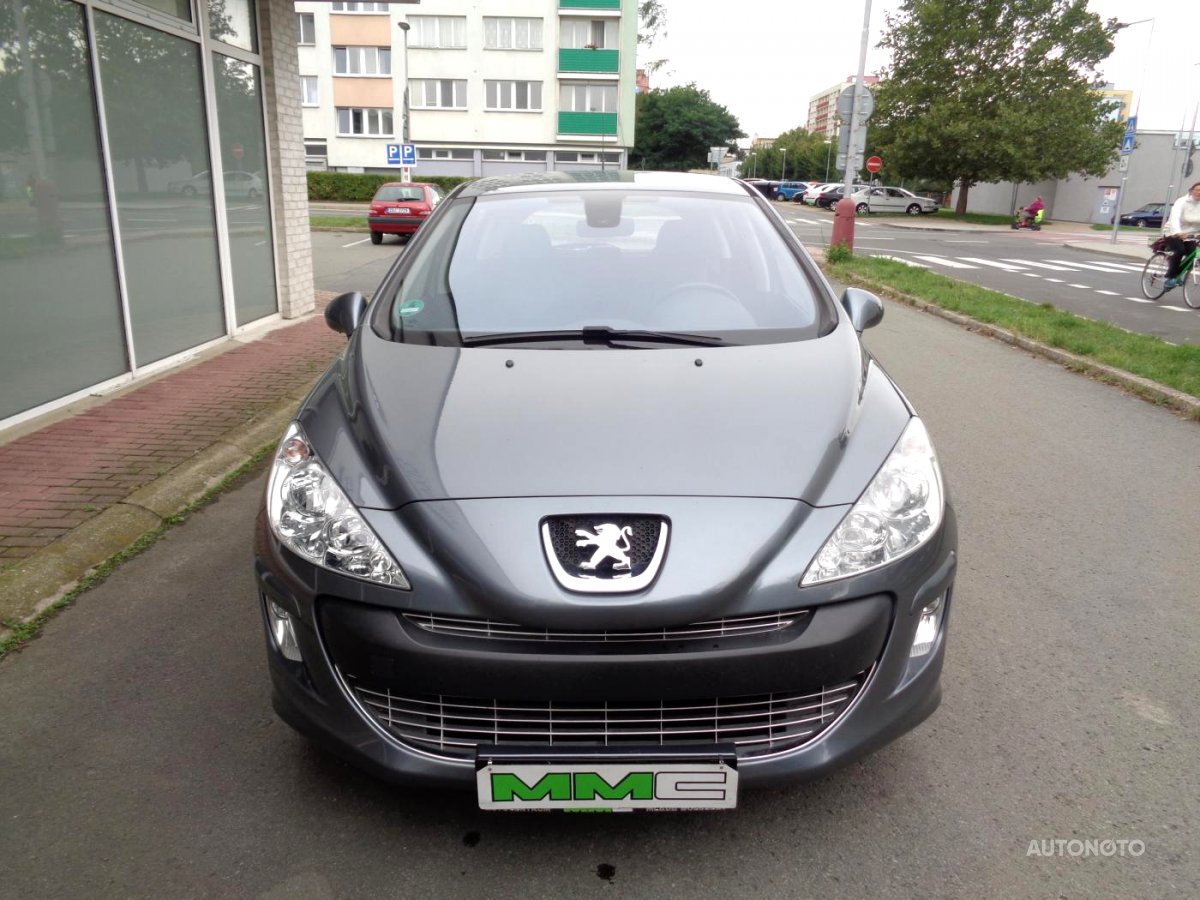 Peugeot 308, 2008 - pohled č. 2