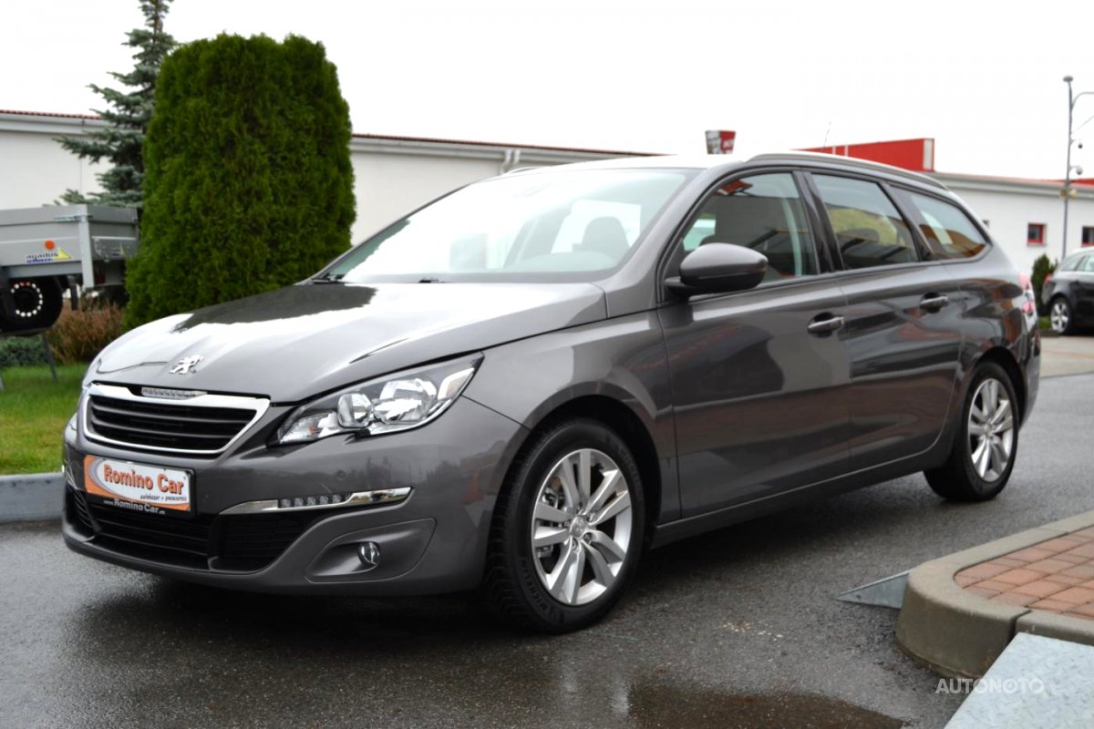 Peugeot 308, 2017 - pohled č. 3