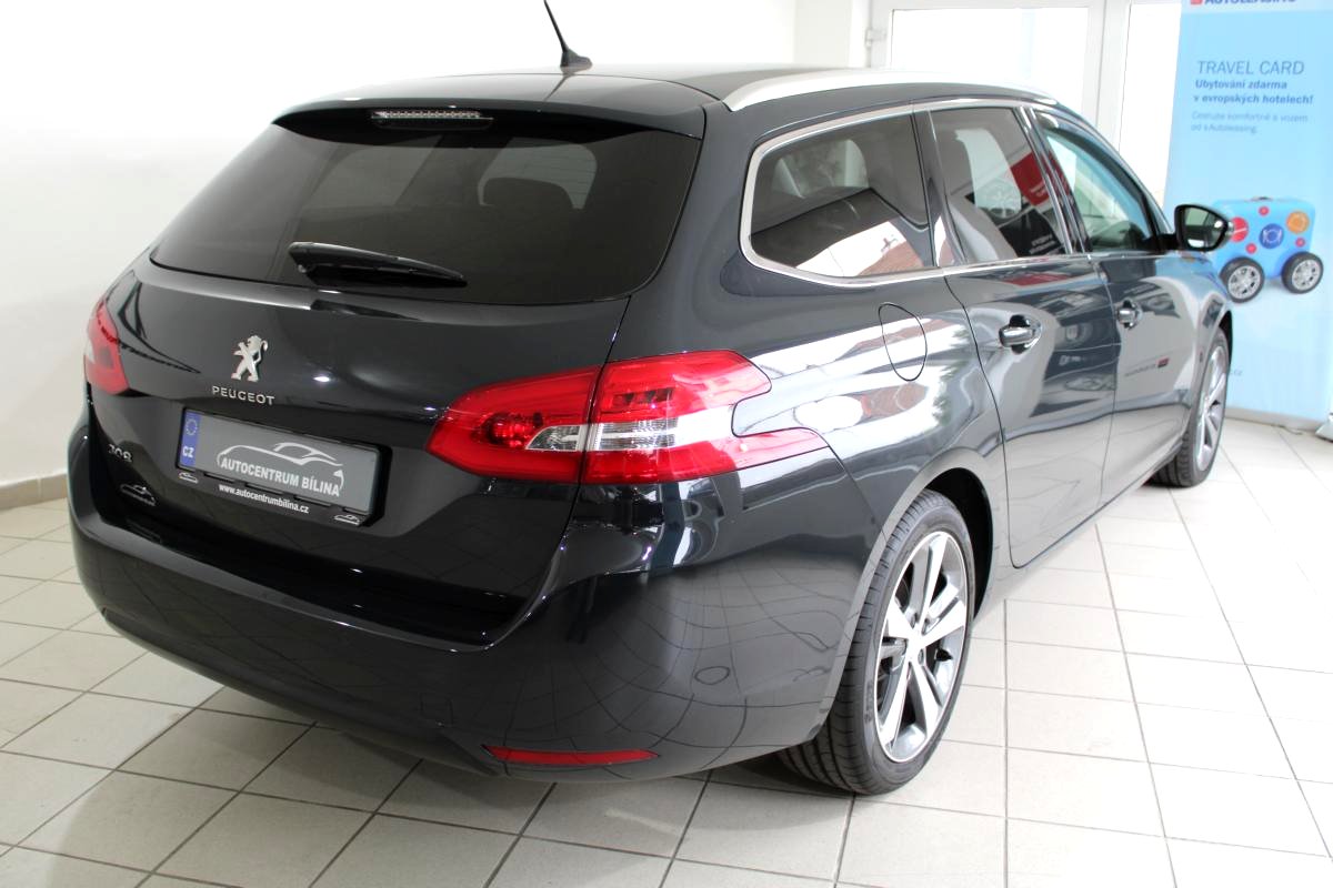 Peugeot 308, 2017 - pohled č. 3