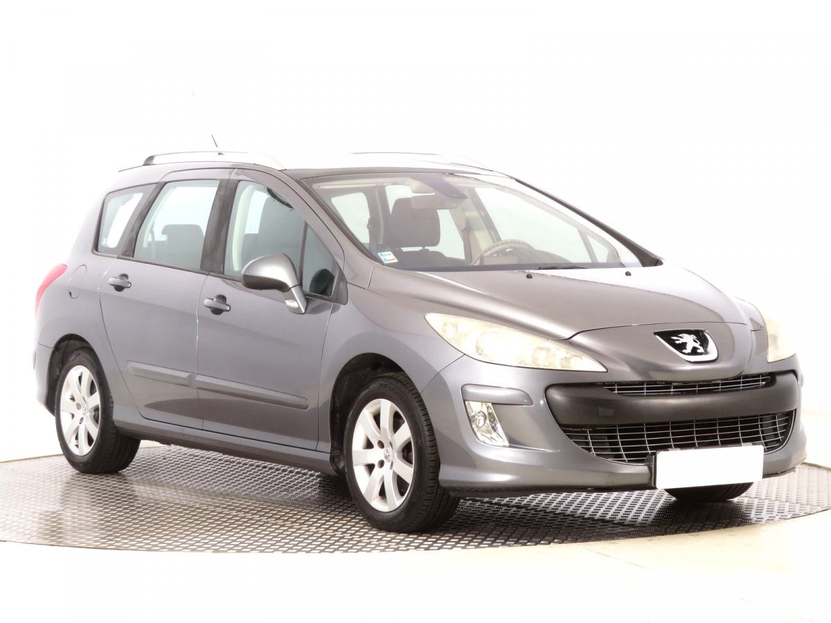 Peugeot 308, 2010 - celkový pohled