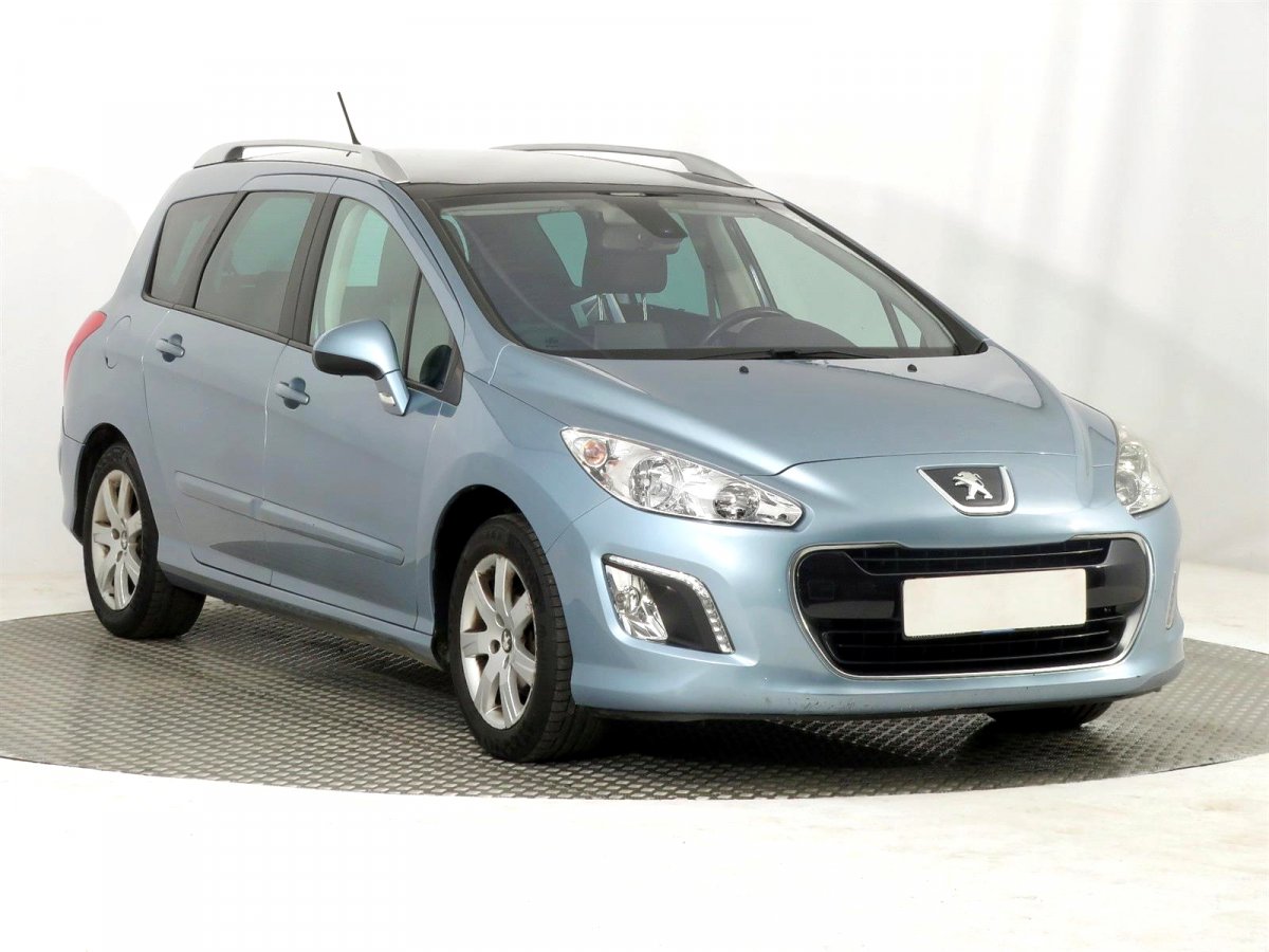 Peugeot 308, 2012 - celkový pohled