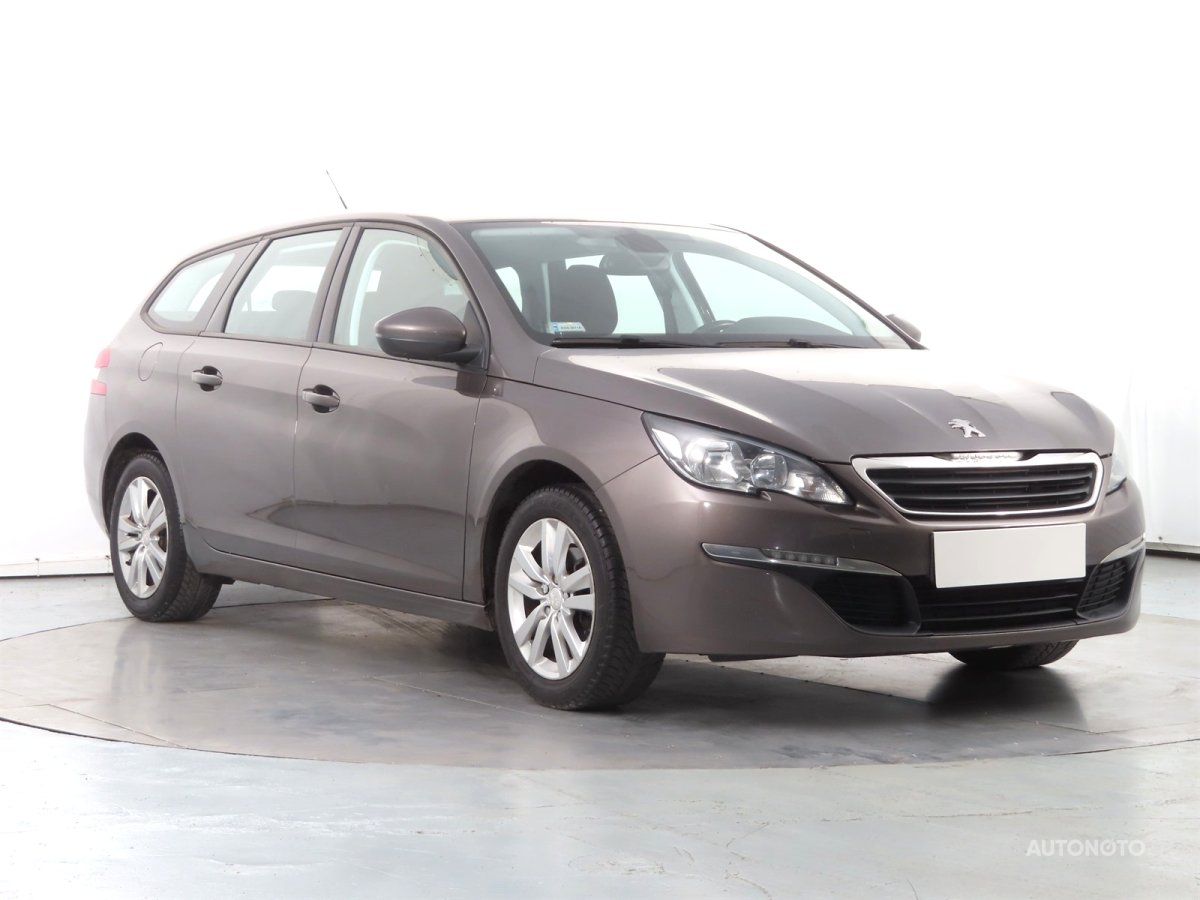 Peugeot 308, 2015 - celkový pohled