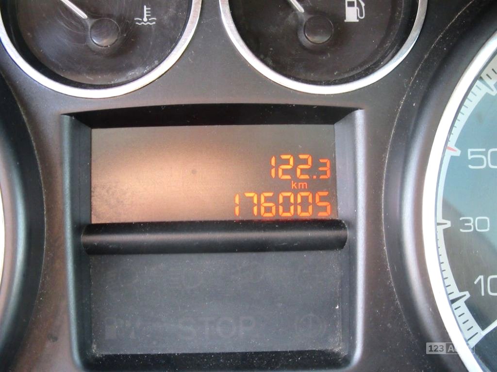 Peugeot 308, 2010 - pohled č. 3