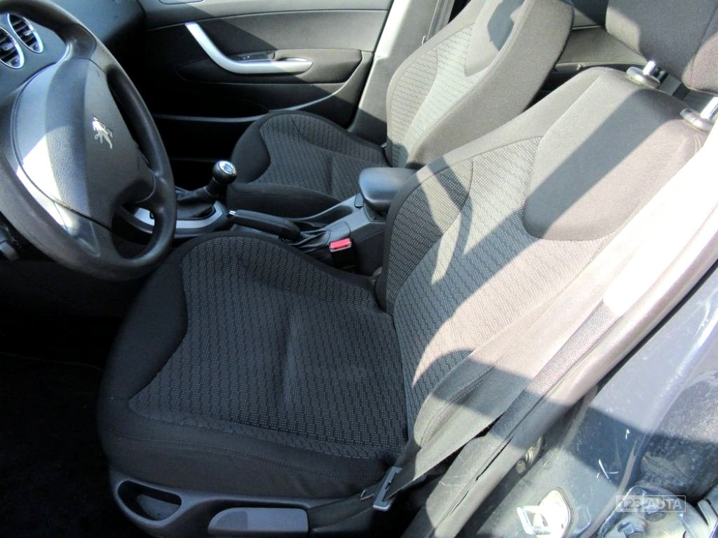 Peugeot 308, 2010 - pohled č. 7