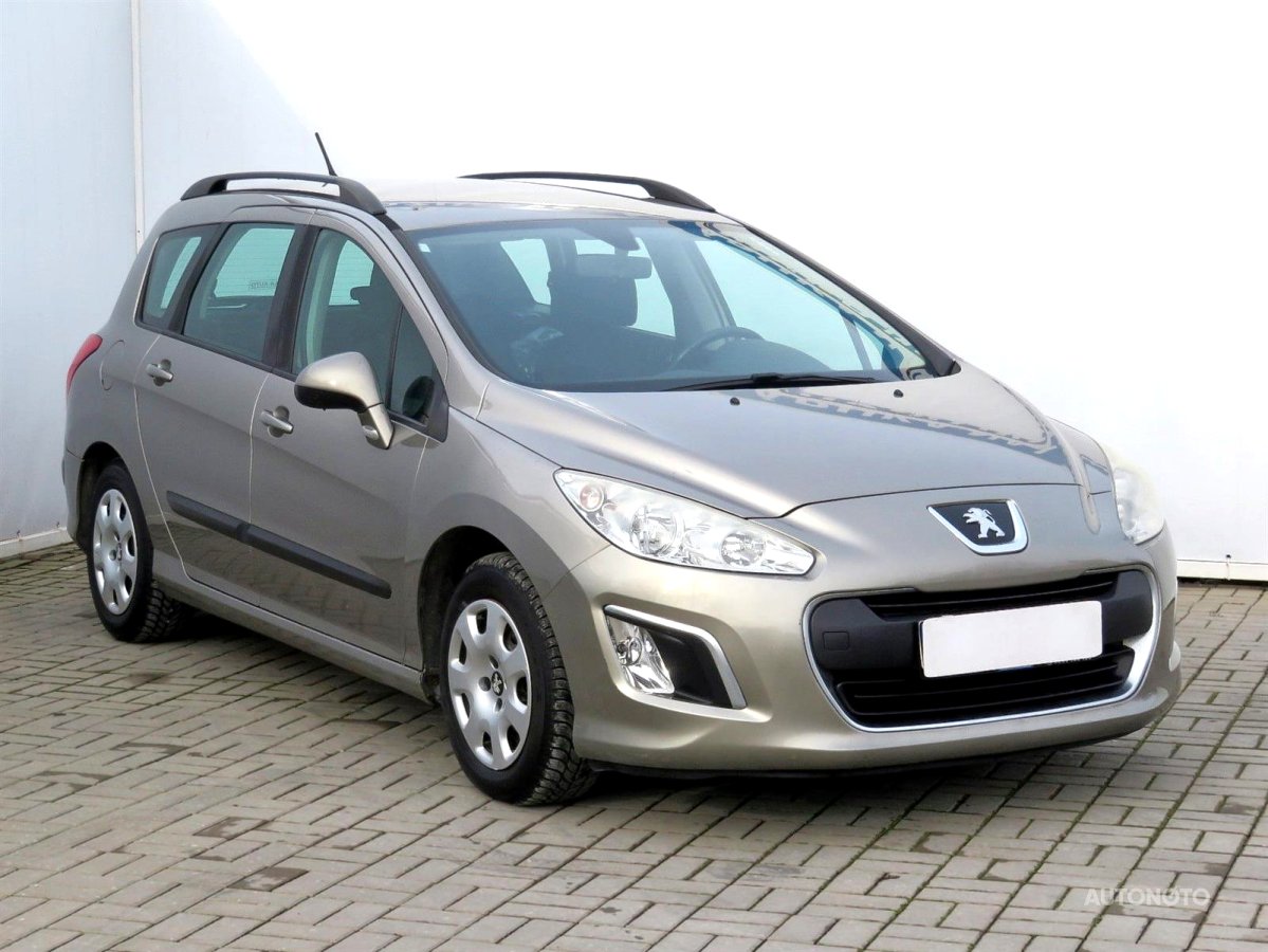 Peugeot 308, 2012 - celkový pohled