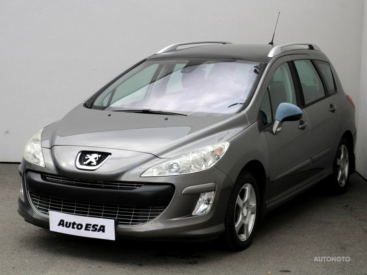 Peugeot 308, 2009 - pohled č. 3