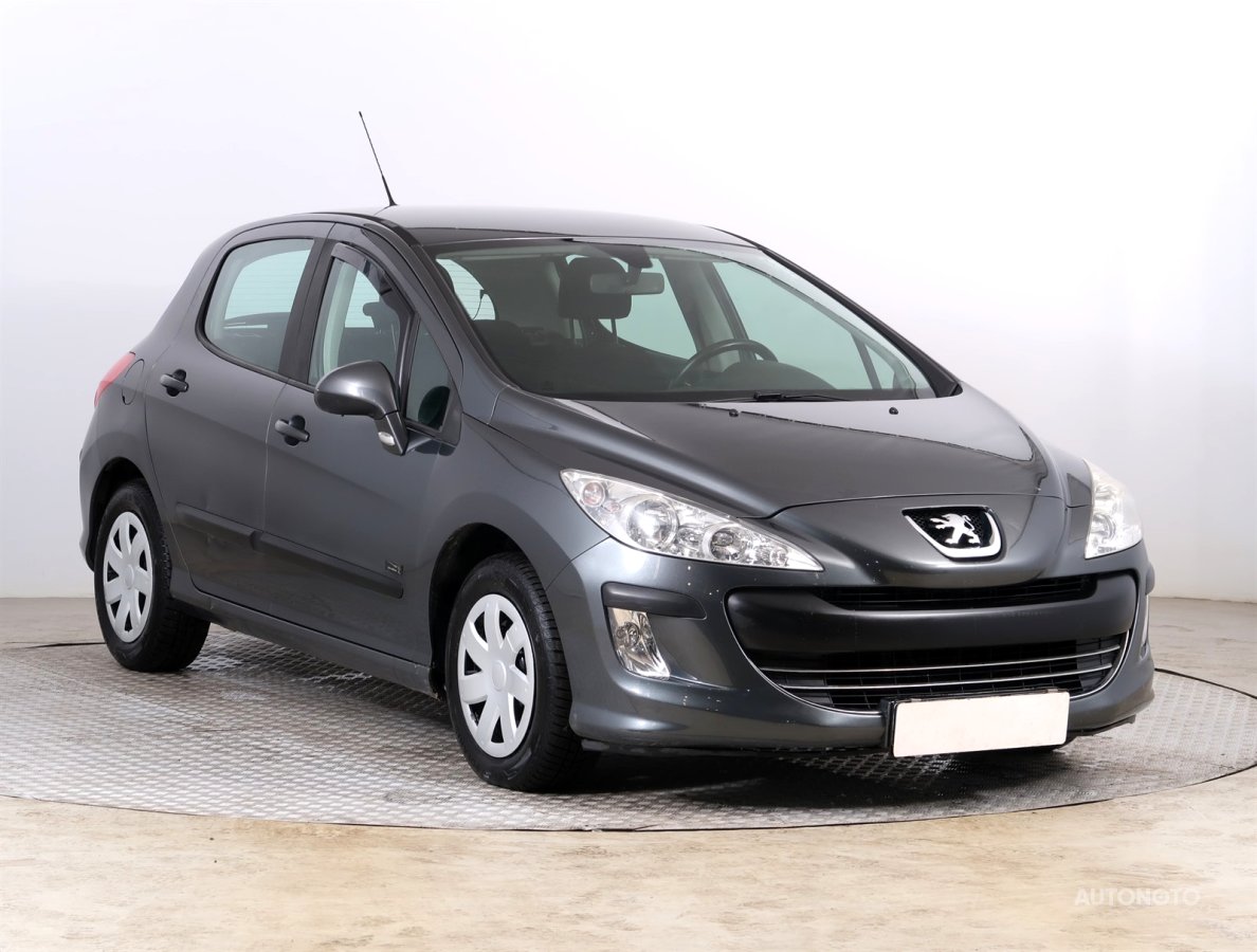 Peugeot 308, 2010 - celkový pohled