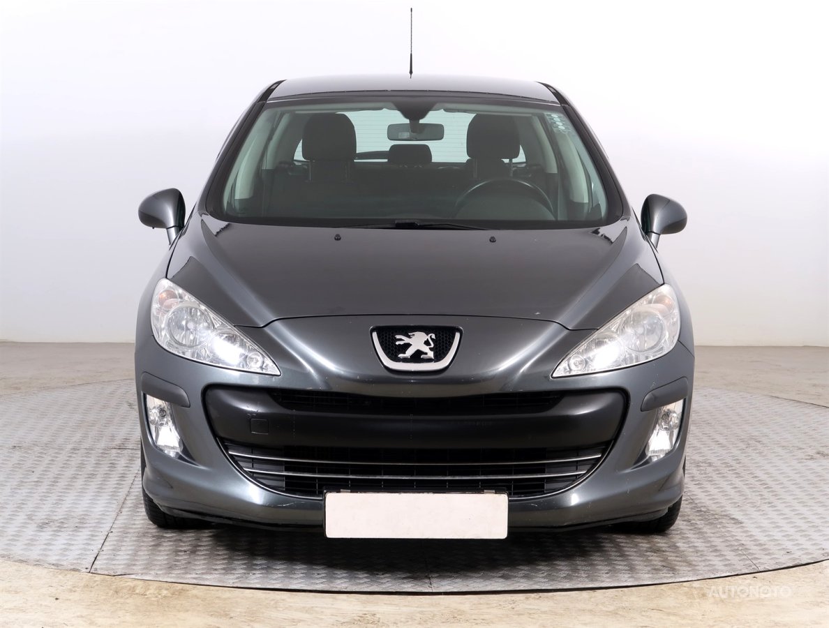 Peugeot 308, 2010 - pohled č. 2