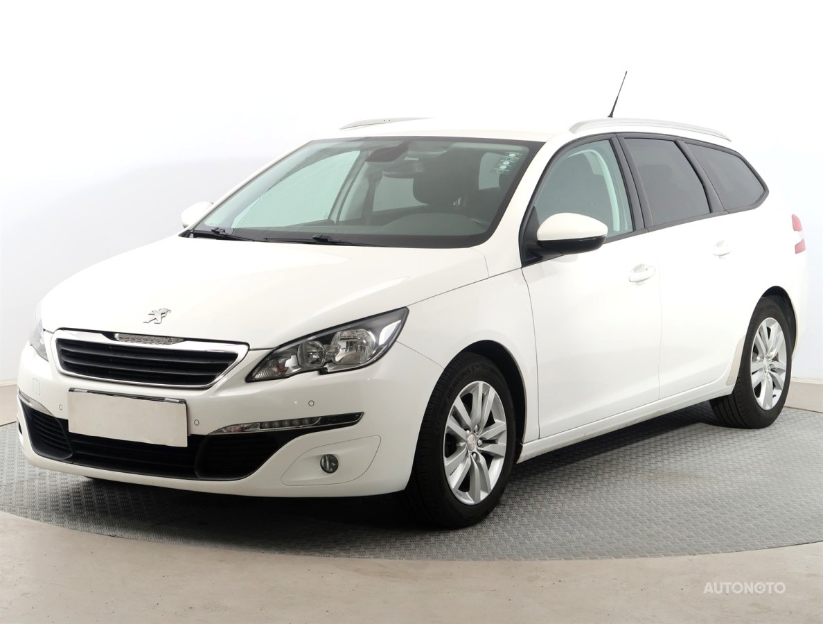 Peugeot 308, 2016 - pohled č. 3