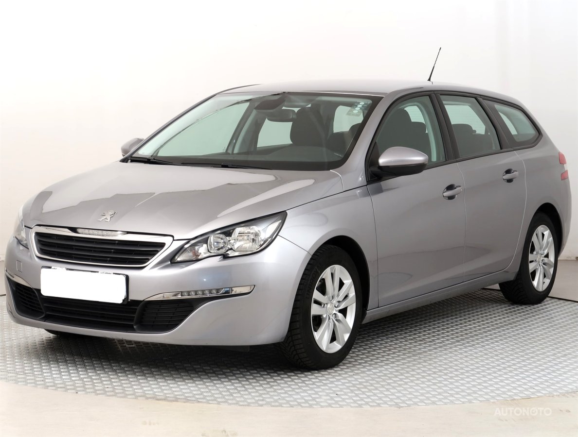 Peugeot 308, 2016 - pohled č. 3