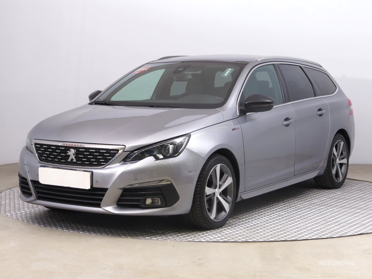 Peugeot 308, 2018 - pohled č. 3