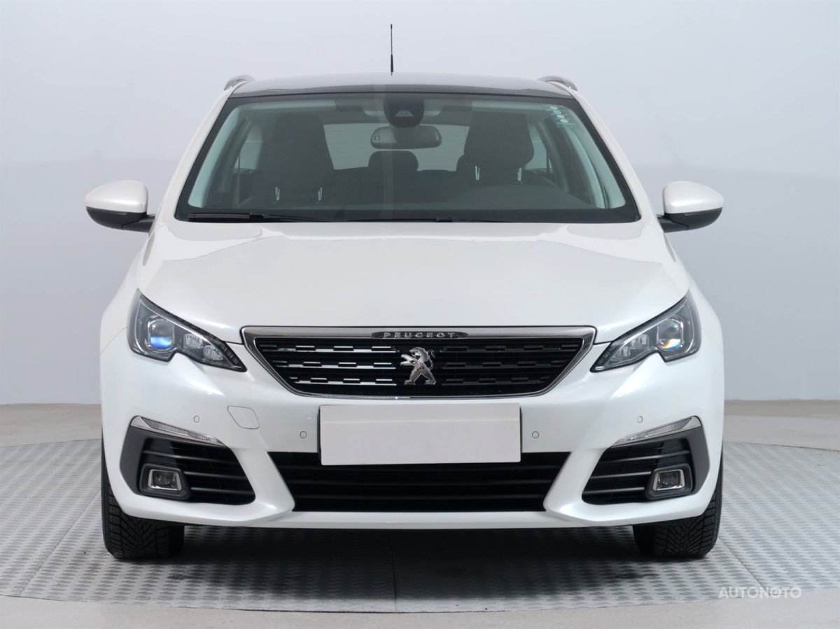 Peugeot 308, 2018 - pohled č. 2