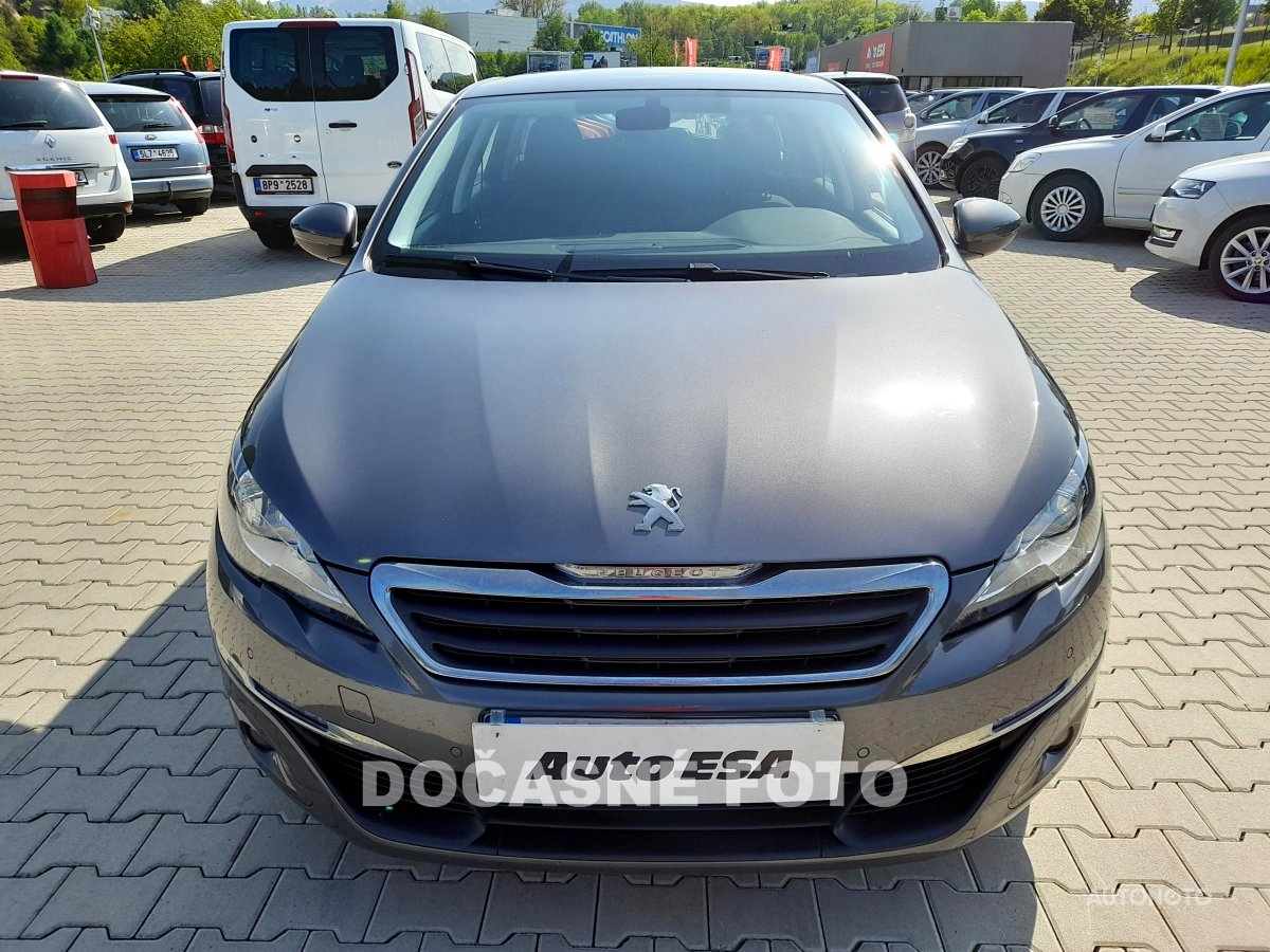 Peugeot 308, 2016 - pohled č. 2