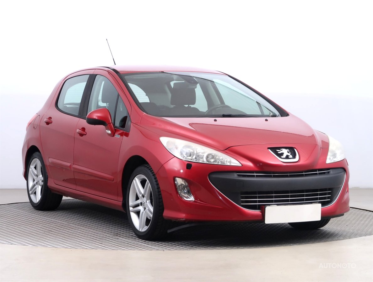 Peugeot 308, 2010 - celkový pohled