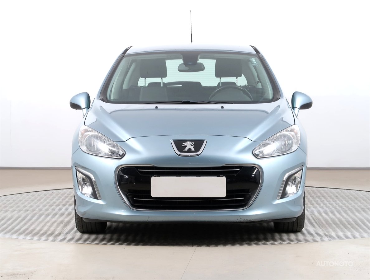 Peugeot 308, 2011 - pohled č. 2