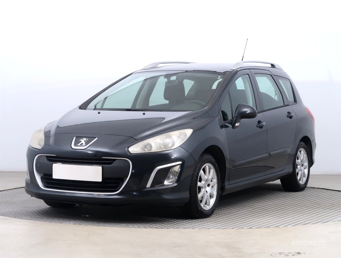 Peugeot 308, 2013 - pohled č. 3