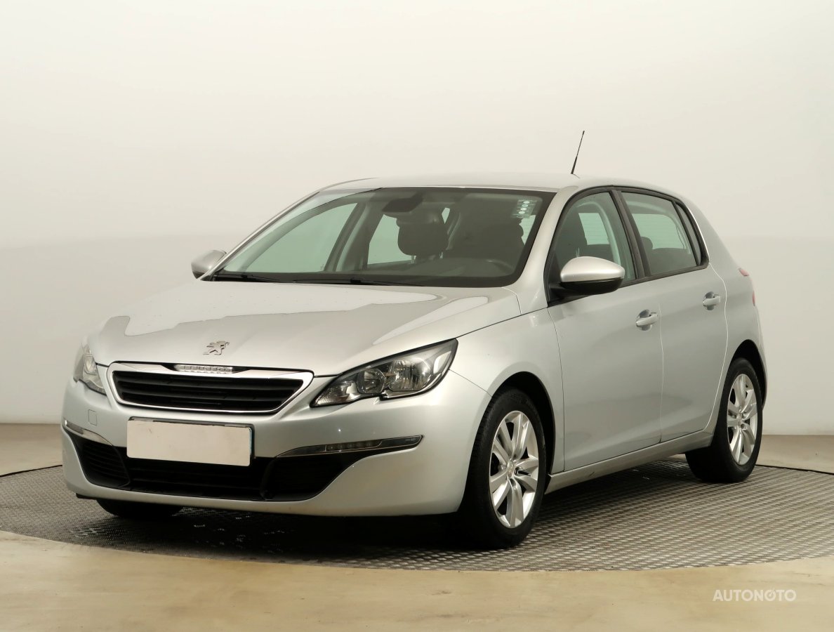 Peugeot 308, 2016 - pohled č. 3