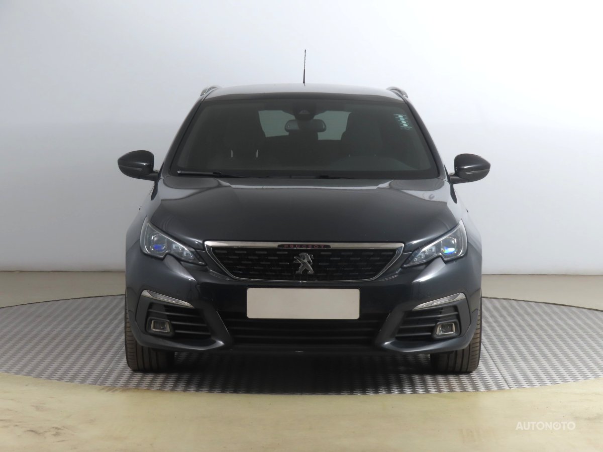 Peugeot 308, 2018 - pohled č. 2