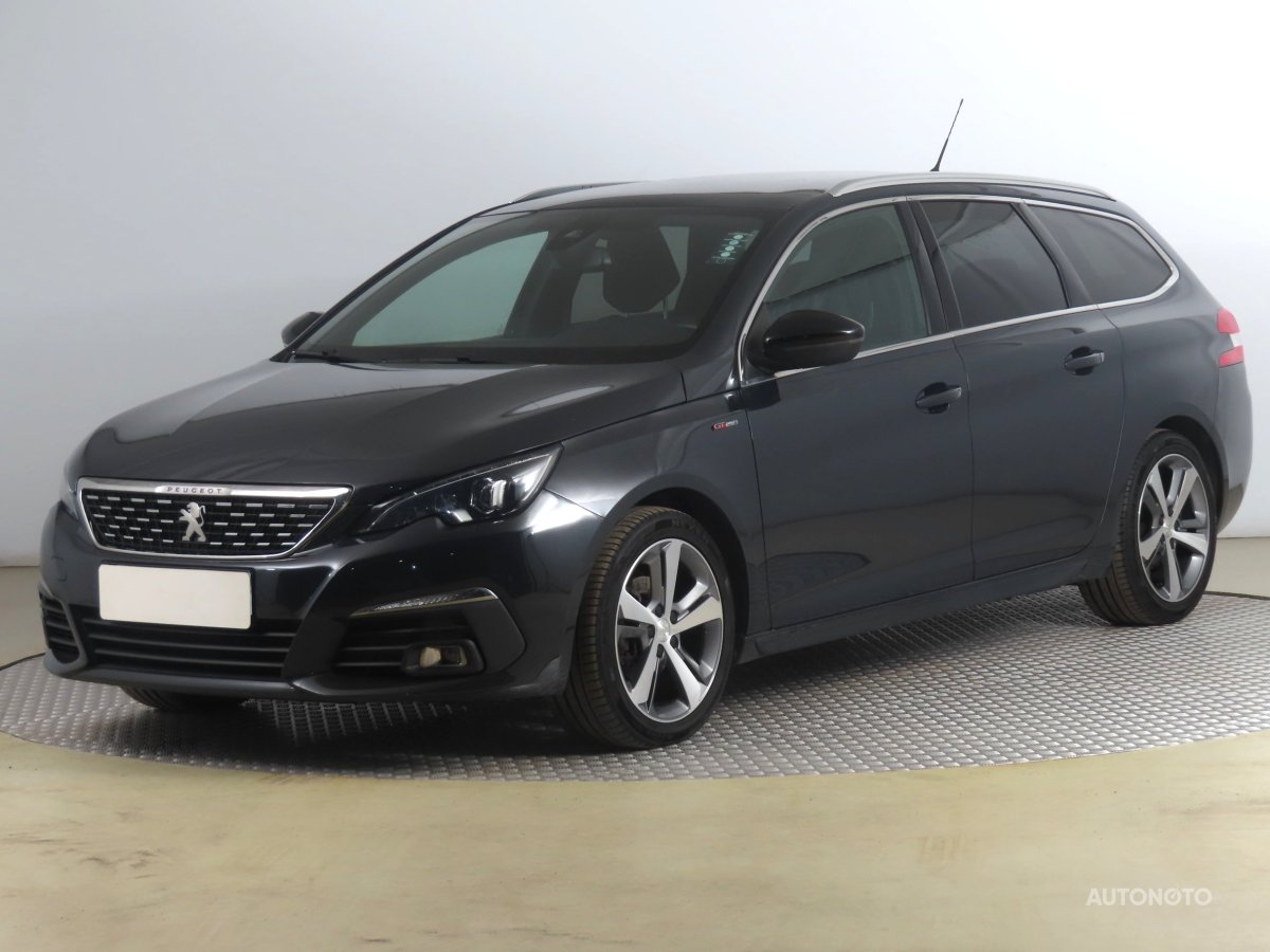 Peugeot 308, 2018 - pohled č. 3