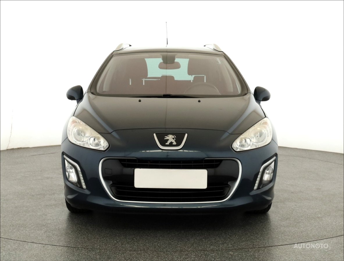 Peugeot 308, 2013 - pohled č. 2