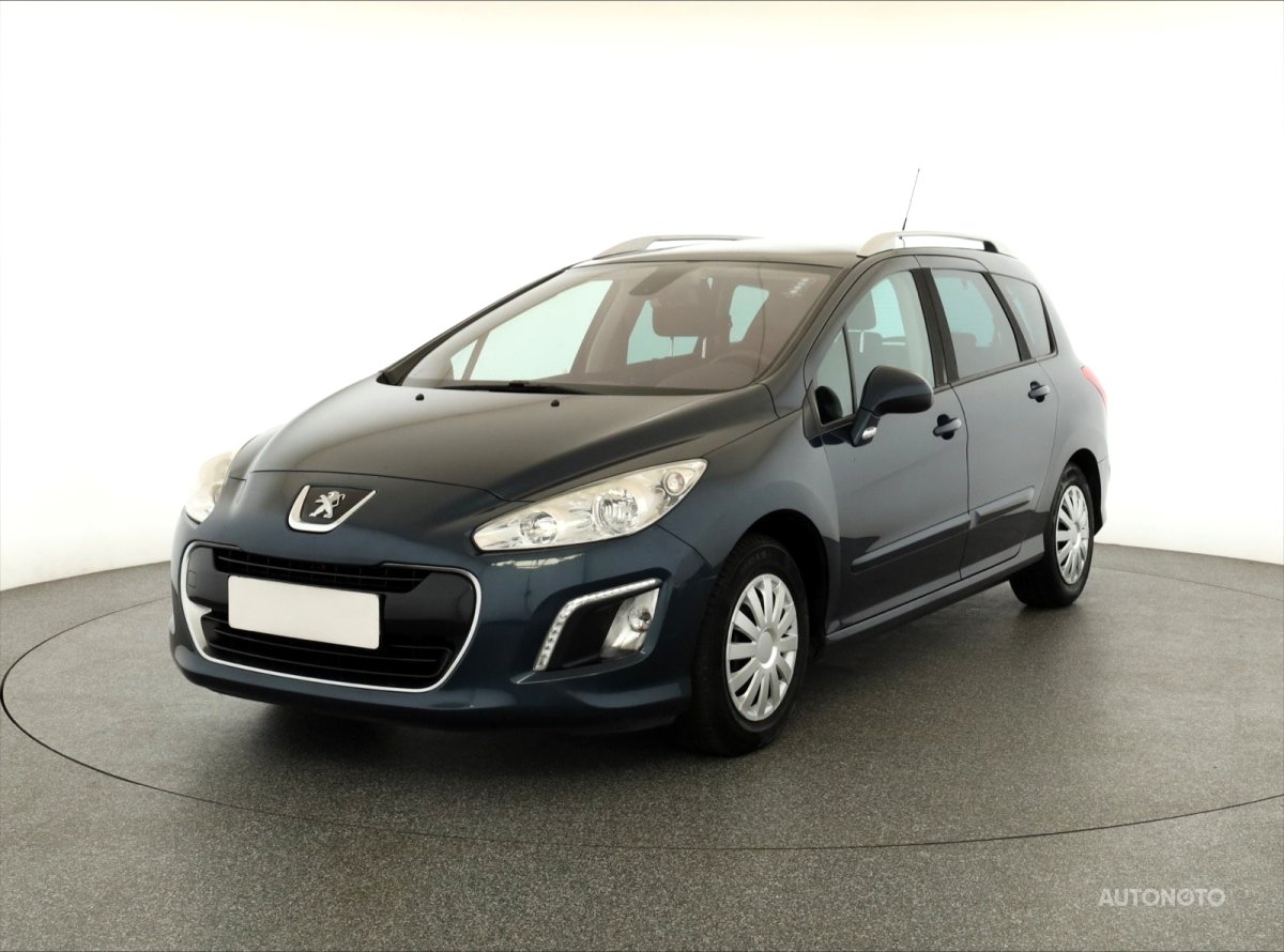 Peugeot 308, 2013 - pohled č. 3