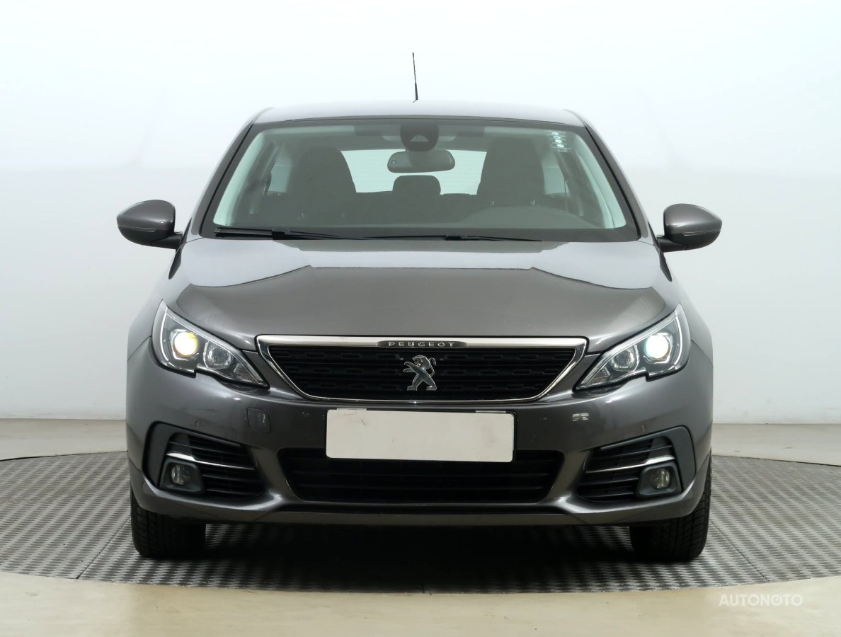 Peugeot 308, 2018 - pohled č. 2