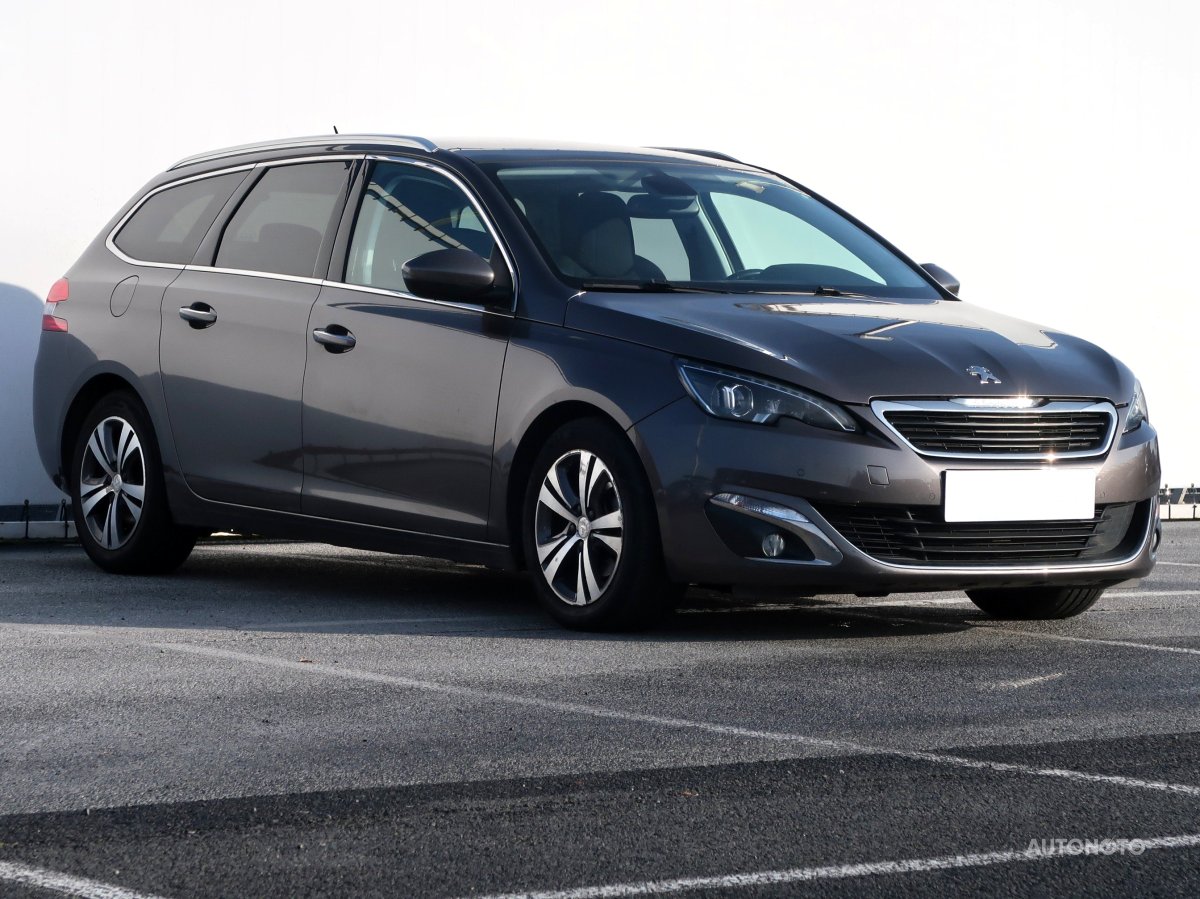 Peugeot 308, 2014 - celkový pohled
