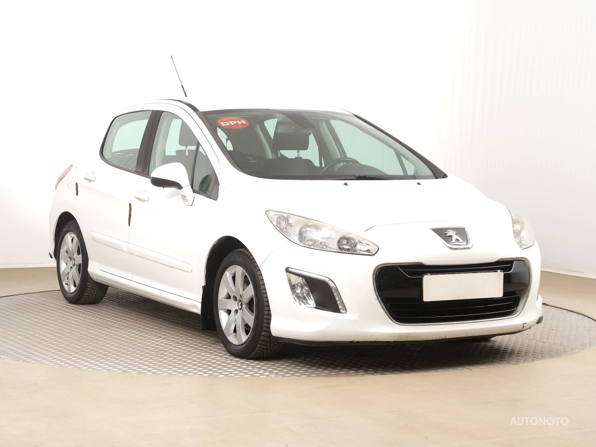 Peugeot 308, 2013 - pohled č. 1