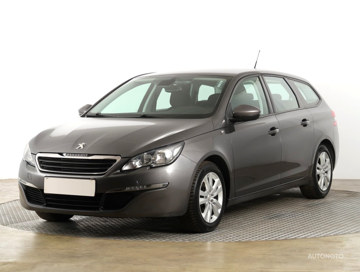 Peugeot 308, 2017 - pohled č. 3