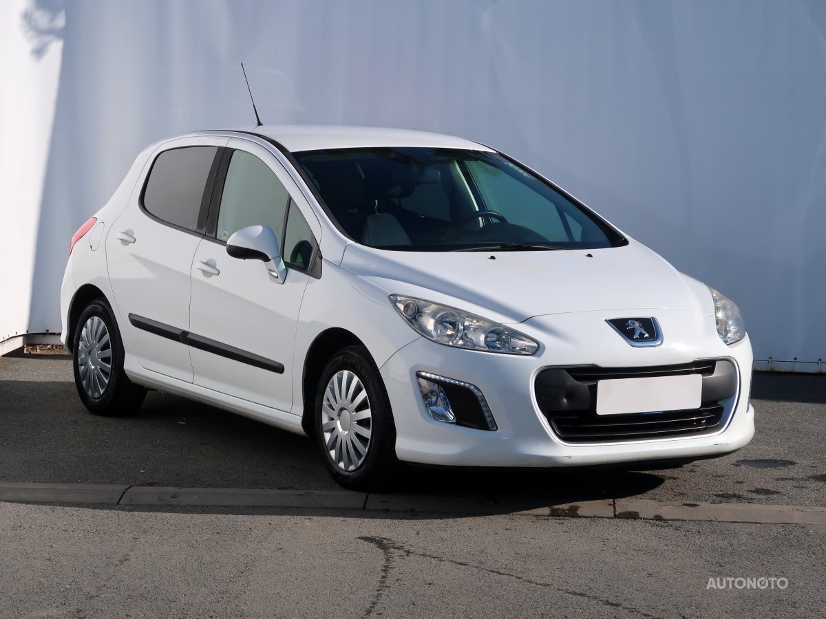 Peugeot 308, 2013 - pohled č. 1