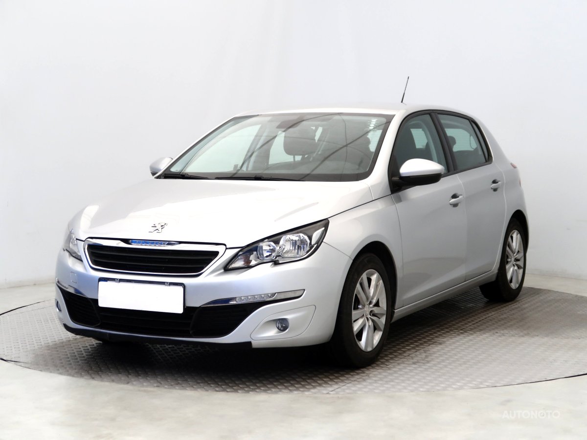 Peugeot 308, 2014 - pohled č. 3