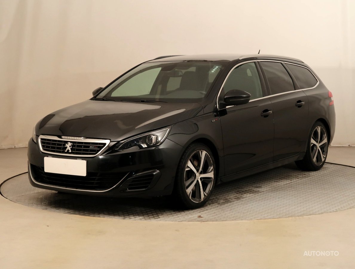Peugeot 308, 2016 - pohled č. 3