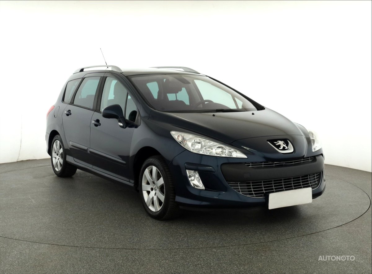 Peugeot 308, 2010 - celkový pohled