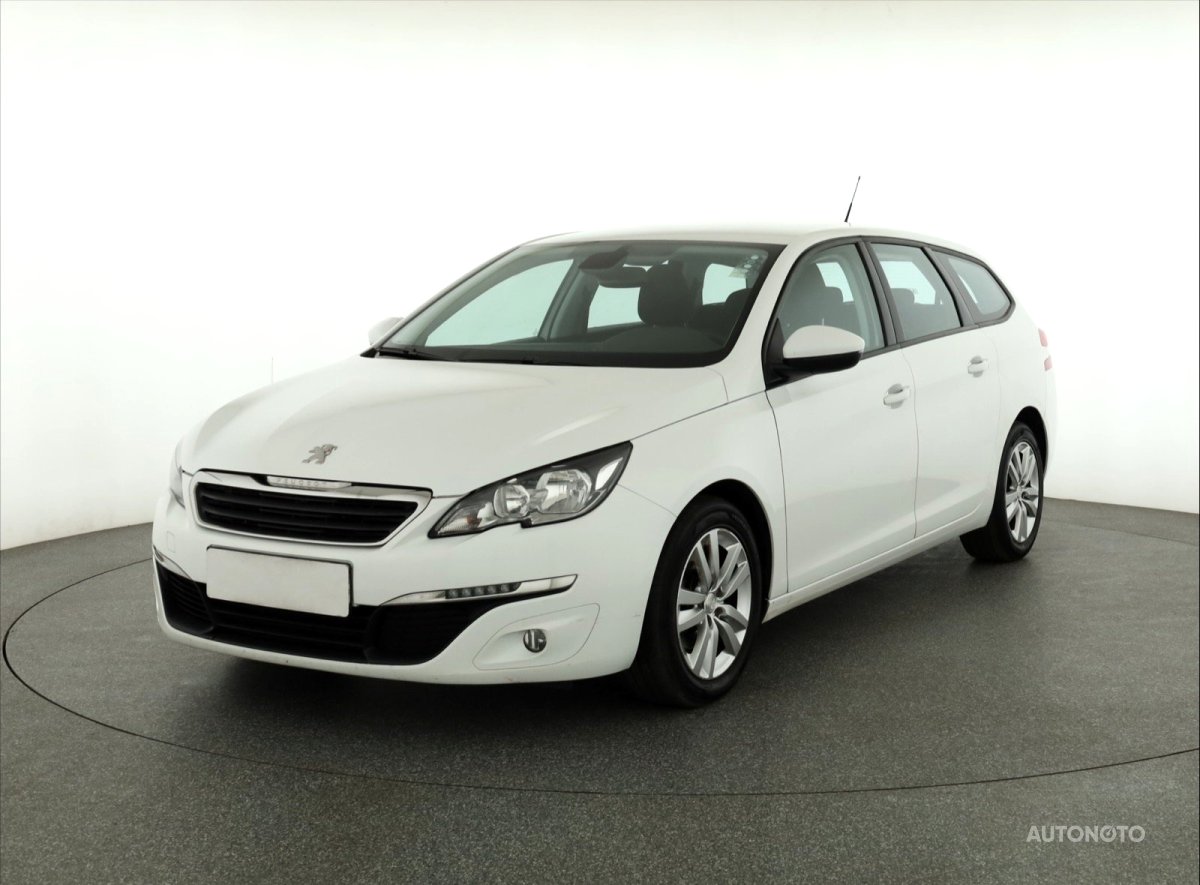 Peugeot 308, 2016 - pohled č. 3