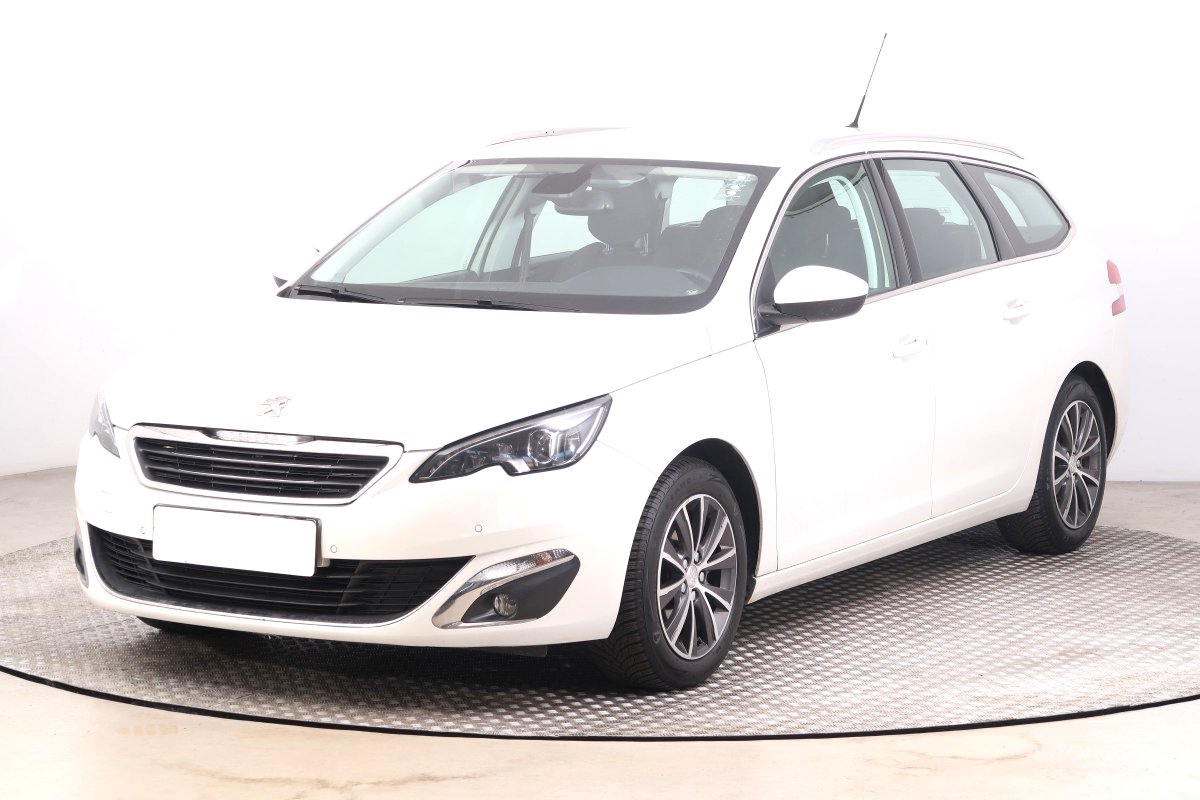 Peugeot 308, 2015 - pohled č. 3