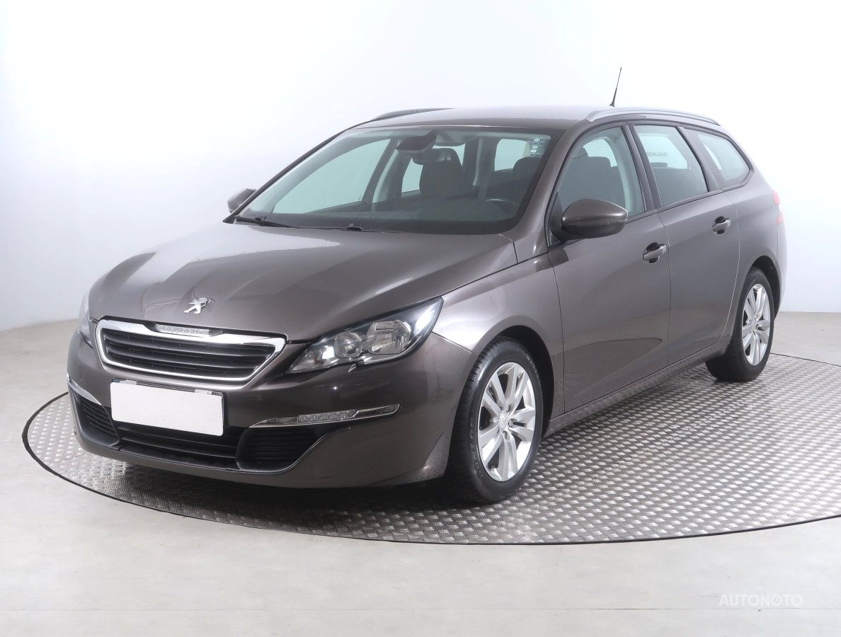 Peugeot 308, 2014 - pohled č. 3
