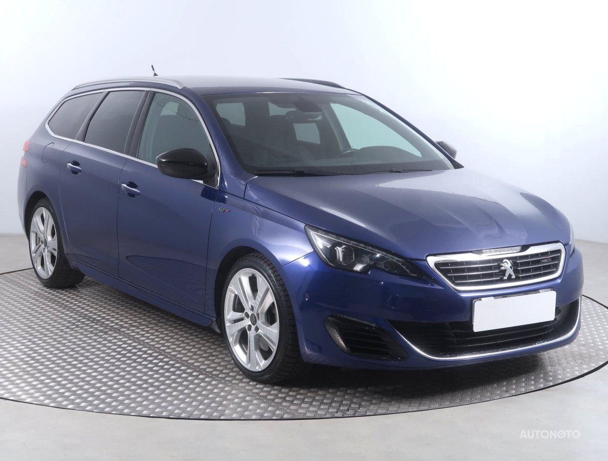 Peugeot 308, 2015 - celkový pohled