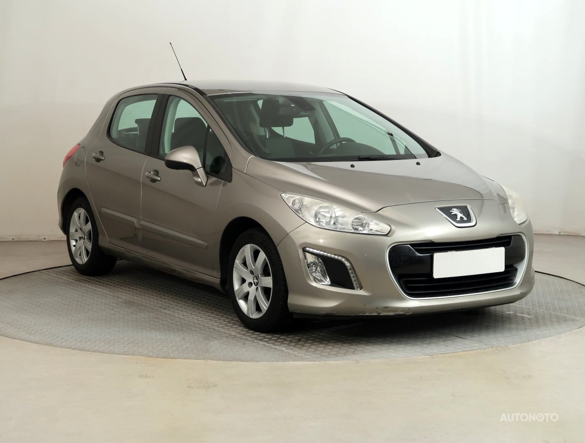 Peugeot 308, 2013 - pohled č. 1