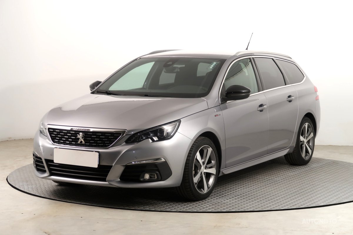 Peugeot 308, 2019 - pohled č. 3