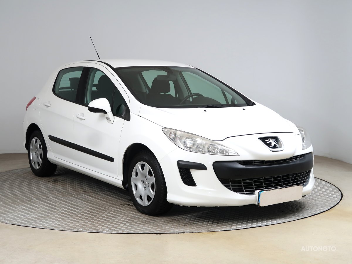 Peugeot 308, 2008 - celkový pohled