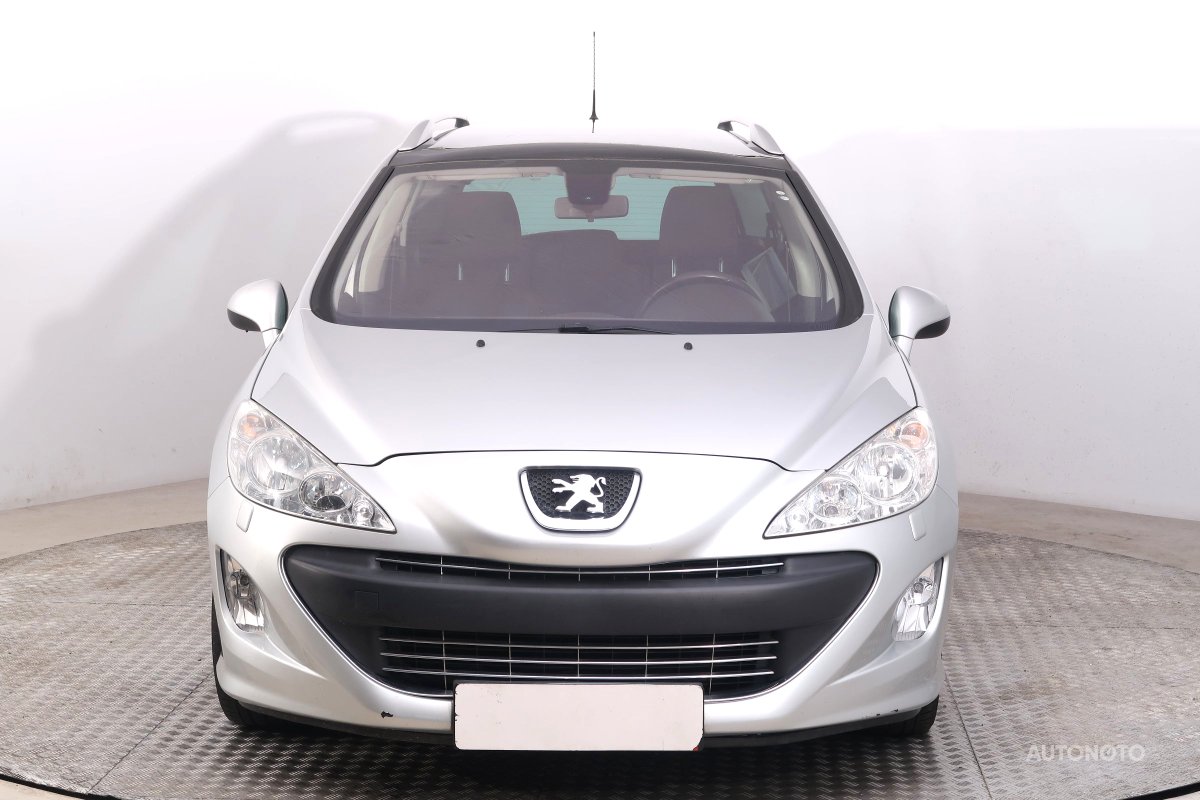 Peugeot 308, 2010 - pohled č. 2